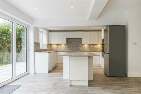 Chelwood Gardens, Kew, TW9 - Photo 5