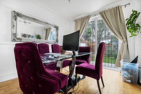 3 bedroom semi-detached house to rent - Photo 4