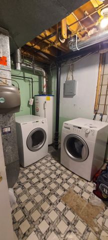 For Lease - 463 Cavell Drive, Mississauga, Ontario - Photo 2