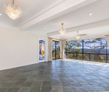 Breathtaking Blue Mountains Views - Spacious & Beautifully Presente... - Photo 1