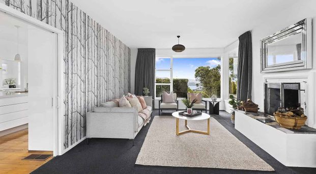 Beautiful home in Khandallah - Photo 1