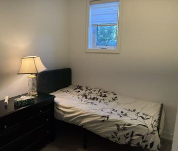 For Lease - 72 Hooyo Terrace Unit# Room 2, Toronto, Ontario - Photo 6