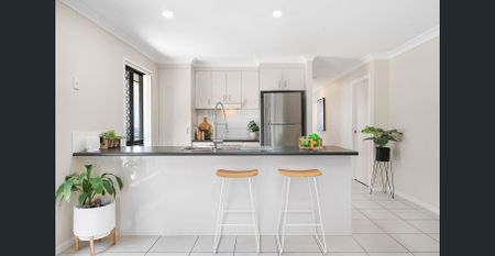 Properly Managed I Classic Family Home Located In A Prime Location! - Photo 3