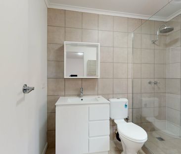 Simple Living in a Serene Setting - Photo 4