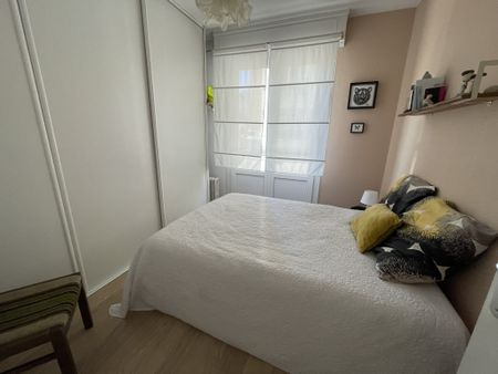 Location Appartement 3 pièces 73m² BAYONNE 64100 - Photo 4