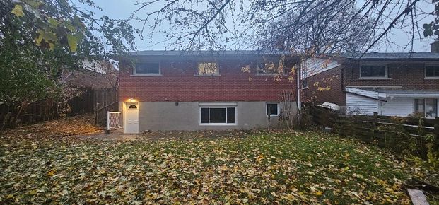 For Lease - 350 Waverly Street Unit# Basement, Oshawa, Ontario - Photo 1