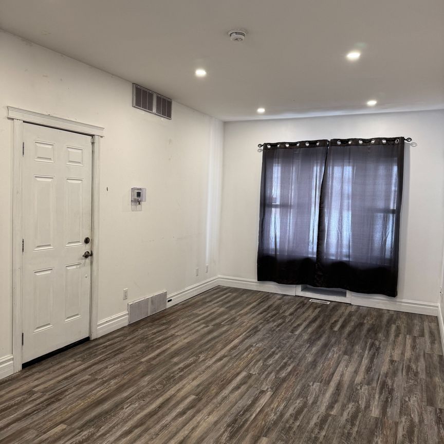 For Lease - 1152 King Street Unit# 2, Hamilton, Ontario - Photo 1