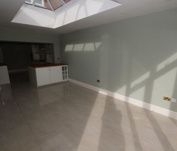 4 Bedroom Semi-Detached House, Chester - Photo 5