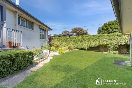 10 Breona Pl, Lyons ACT 2606 - House For Rent | Domain - Photo 4