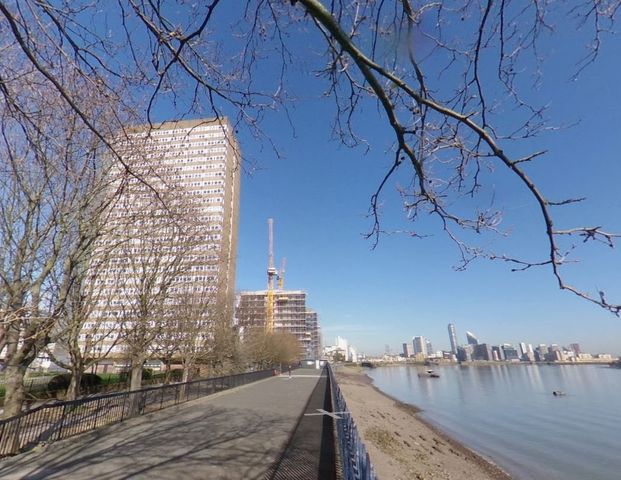 Room in a Shared Flat, Ilse Of Dogs, E14 - Photo 1