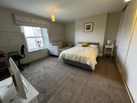 3 bedroom apartment to rent - Photo 5