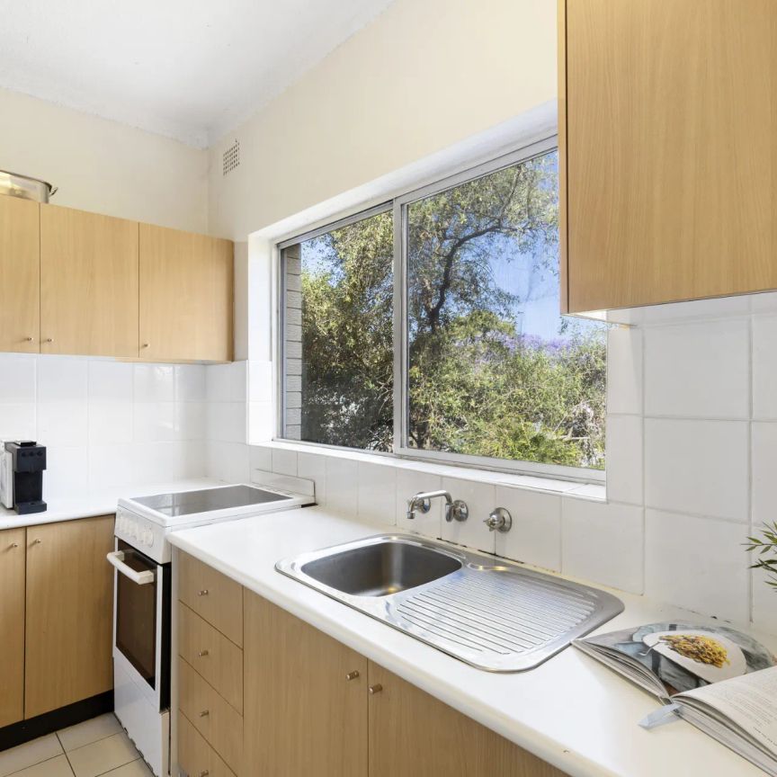 Tranquil Living within Footsteps to Darling Street - Photo 1