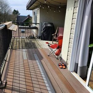 Kits Penthouse, big deck - Photo 2