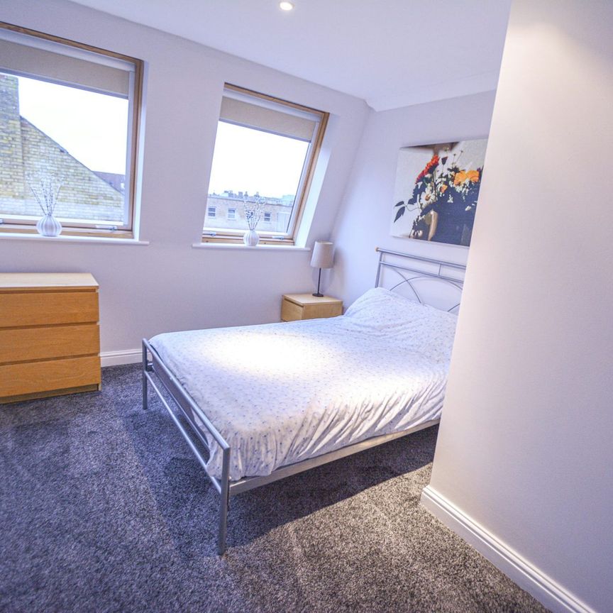 Peterborough PE1 - Photo 1