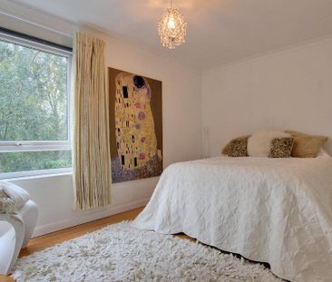 3 bedroom flat to rent - Photo 4