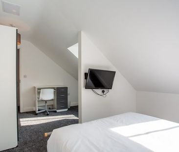 Flat 4, 17B Burleigh Road - Photo 4