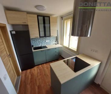 Pronájem nového bytu 2+kk, balkón – Masarykovo náměstí, HK - Photo 2