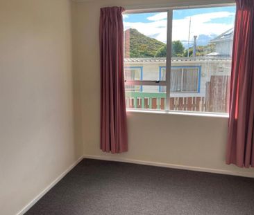 Well Presented 2 Bedroom Home - Photo 6