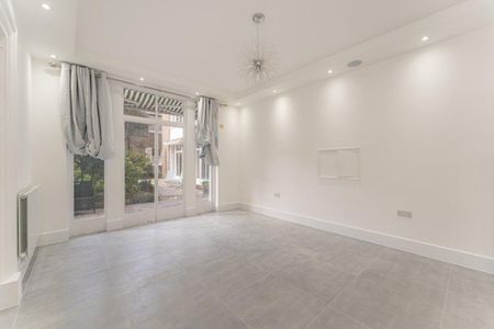 4 bedroom apartment to rent - Photo 2