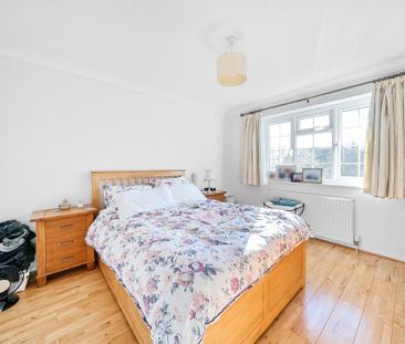 3 bedroom end of terrace house to rent - Photo 5