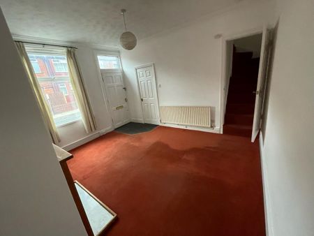 2 bedroom terraced house to rent - Photo 2