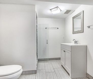 For Lease - 1 Napier Street, Barrie, Ontario - Photo 2