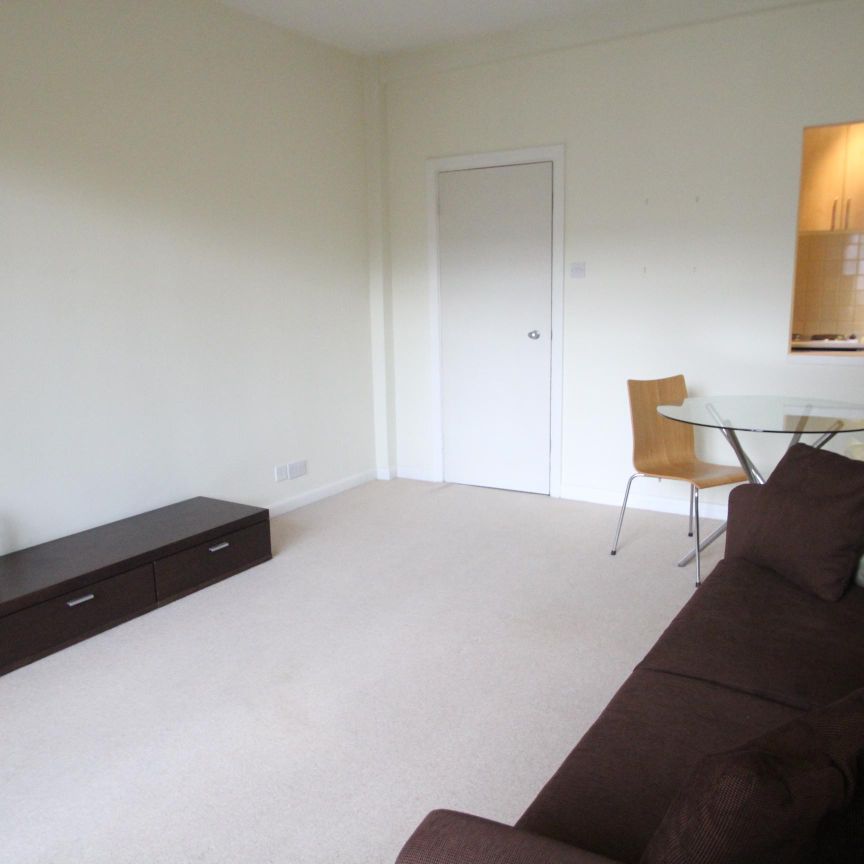 Broadwalk Court, W8, London - Photo 1