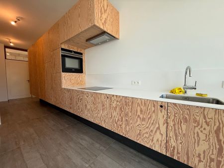 TE HUUR: Éen-slaapkamerappartement met autostaanplaats en berging. - Foto 5