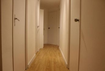 Large room in Roger de Flor street