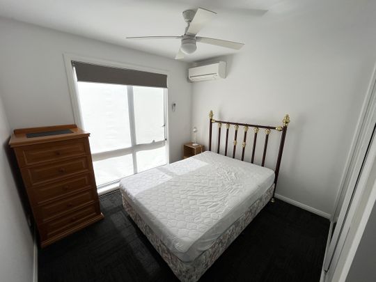 Fully Furnished in the CBD!! - Photo 1