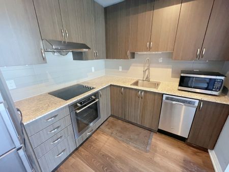 For Lease - 55 Ann O'reilly Road Unit# 803, Toronto, Ontario - Photo 2