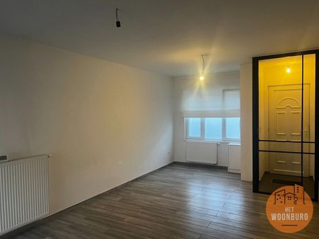 Gezellige rijwoning met 2 slaapkamers en koer - Foto 3