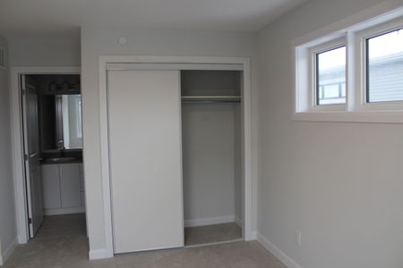 For Lease - 401 Glenroy Gilbert Drive, Barrhaven, Ontario - Photo 3