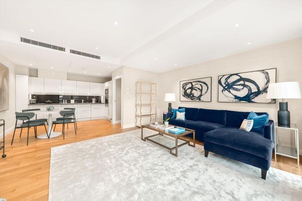 A 2 bedroom flat in Marylebone W1 - Photo 1