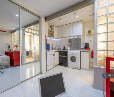 Studio to rent - Photo 5