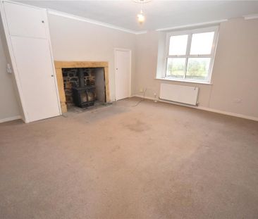 2 bedroom end of terrace house to rent - Photo 1