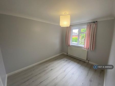3 bedroom end of terrace house to rent - Photo 3