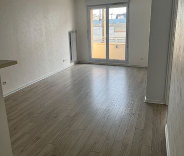 Location Appartement 2 pièces 49m² - Photo 2