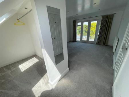 4 bedroom bungalow to rent - Photo 3