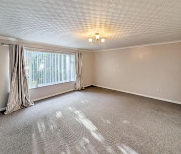 3 bedroom detached bungalow to rent - Photo 4