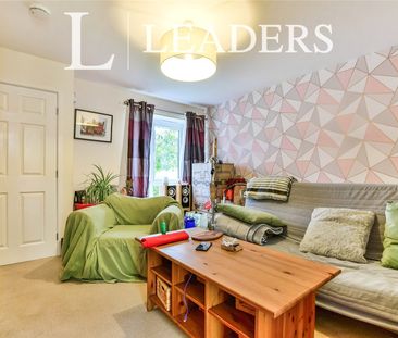 3 bedroom house to rent Manchester, M19 - Photo 2