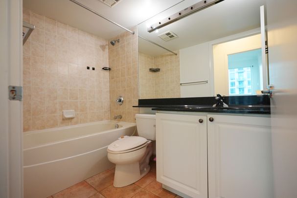 For Lease - 219 Fort York Boulevard Unit# 3506, Toronto, Ontario - Photo 1