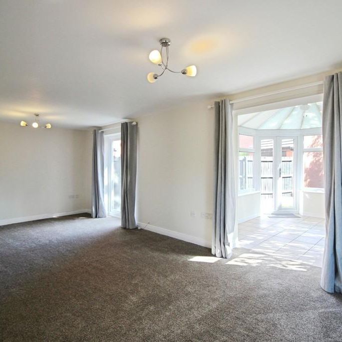 5 bedroom detached house to rent - Photo 1