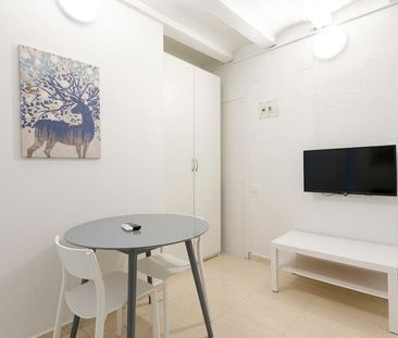 Cosy apartment in the Barceloneta area - Photo 2