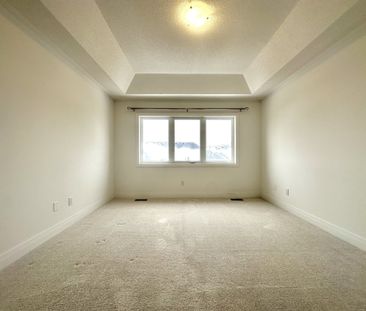 For Lease - 10 Richard Boyd Drive, East Gwillimbury, Ontario - Photo 6