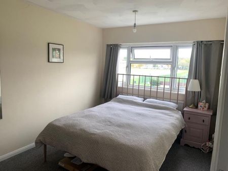 4 bedroom terraced house to rent - Photo 4