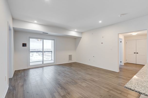 For Lease - 15 Kneeshaw Drive Unit# 413, Barrie, Ontario - Photo 1