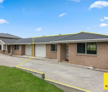 Modern Duplex in a Convenient Location - Photo 4