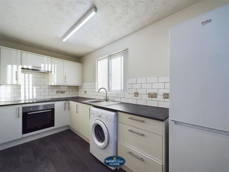 Brunel Close, Stoke, Coventry - Photo 5