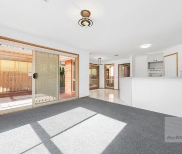 Comfortable Family Home in a Quiet Location - Photo 4